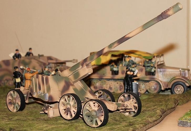 45_12,8 - Panzerabwehr - Fa- Lineol-Duscha.JPG